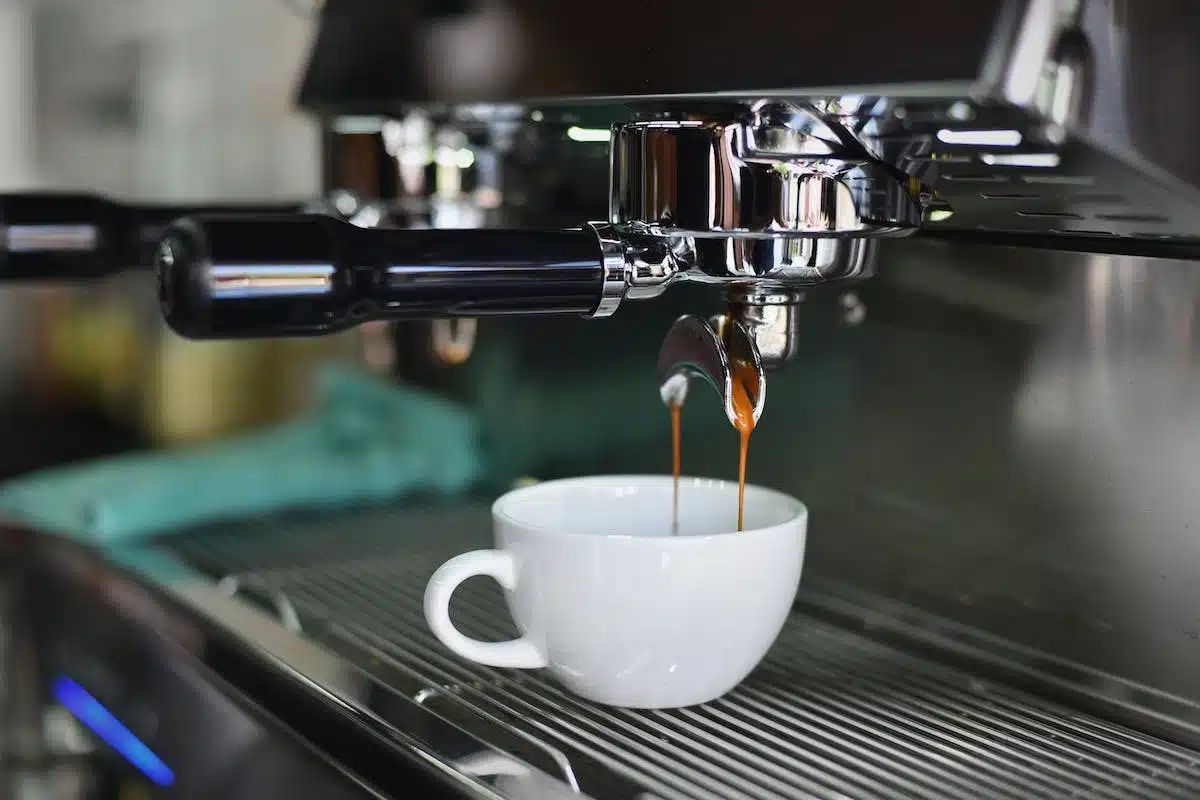 Choisir la machine à café parfaite pour vos besoins et votre budget