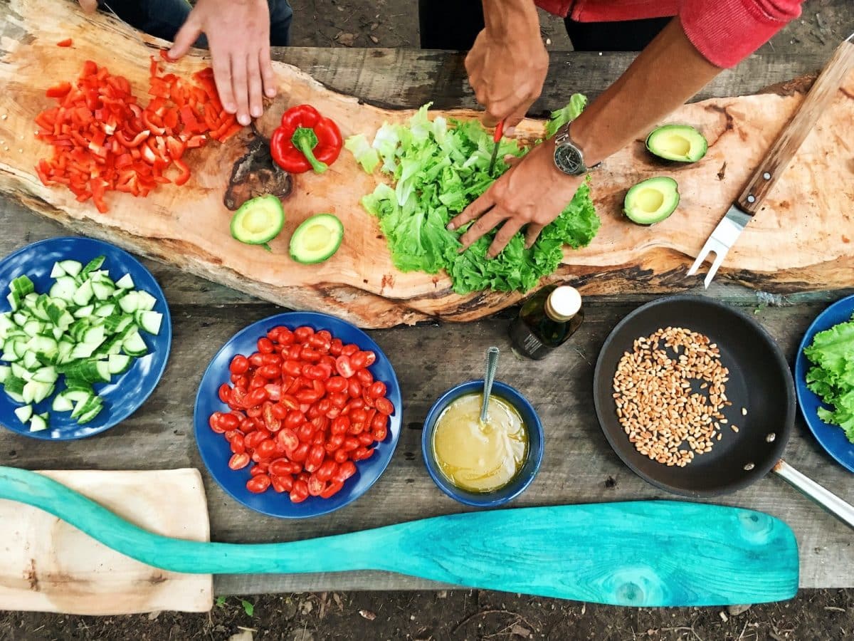 Comment cuisiner des aliments sains à un budget limité ?