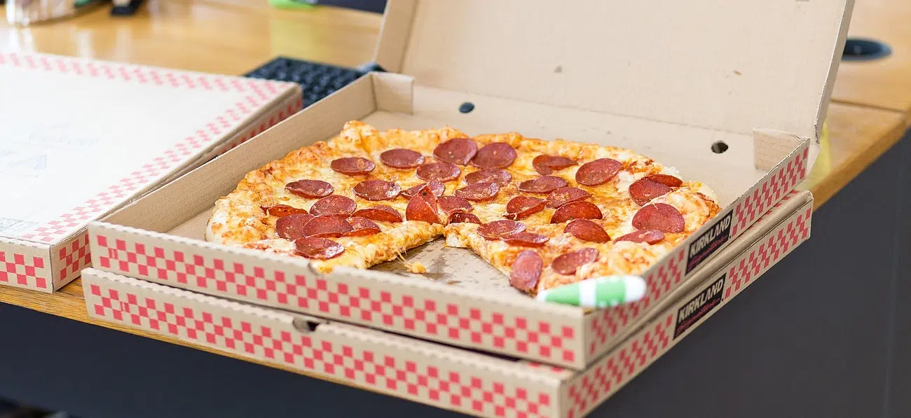 Commandez et faites-vous livrer une bonne pizza pas chère