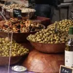 Se rendre dans un moulin pour acheter de l’huile d’olive
