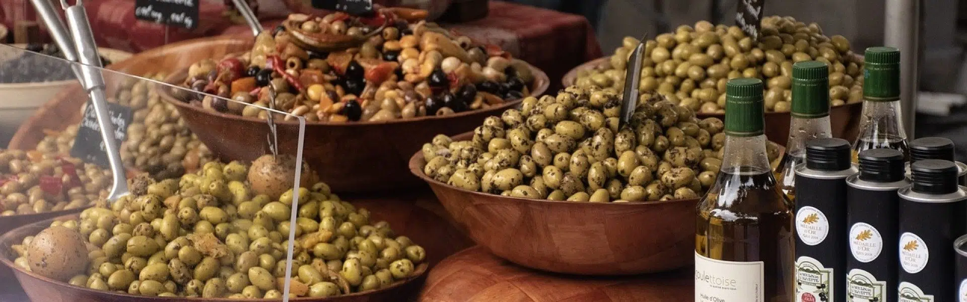 Se rendre dans un moulin pour acheter de l’huile d’olive