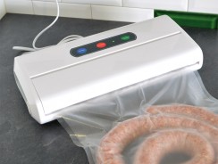 Magic Vac Maxima 2, FoodSaver V2860-I ou Crenova VS100S : quelle machine sous vide choisir ?